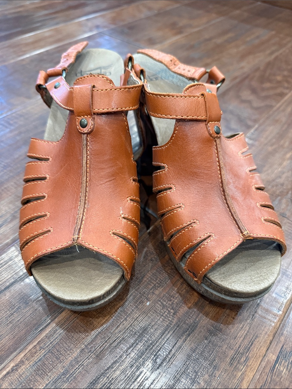 Dansko Women's Tan Leather Peep-Toe Slingback Sandals